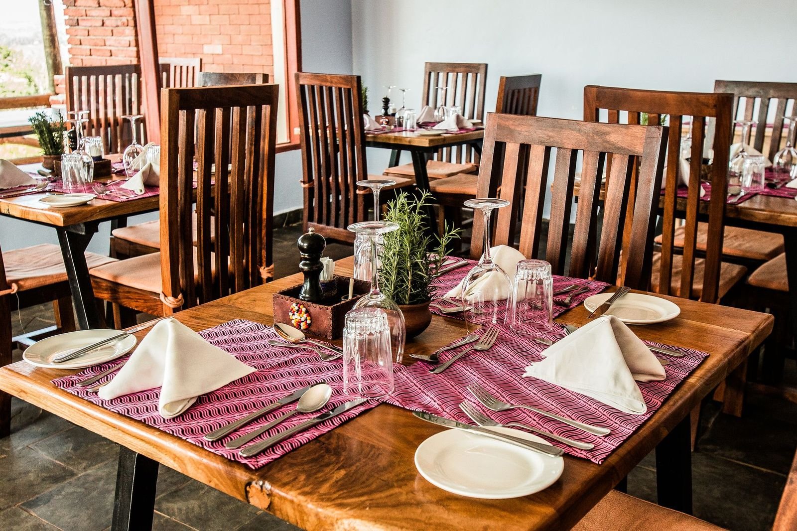 Travel planner organisant un voyage entre amies en Tanzanie